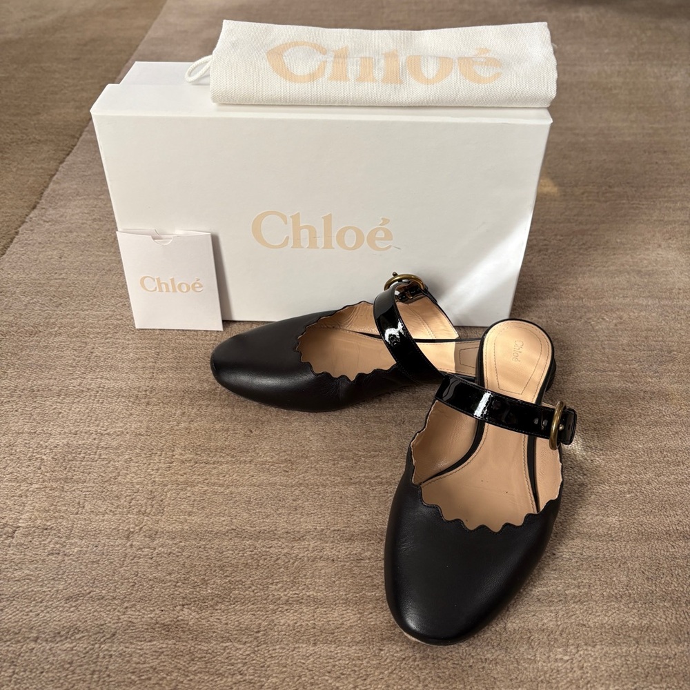 CHLOE Lauren Scallop Mule Ballet Flat in Black Leather 37